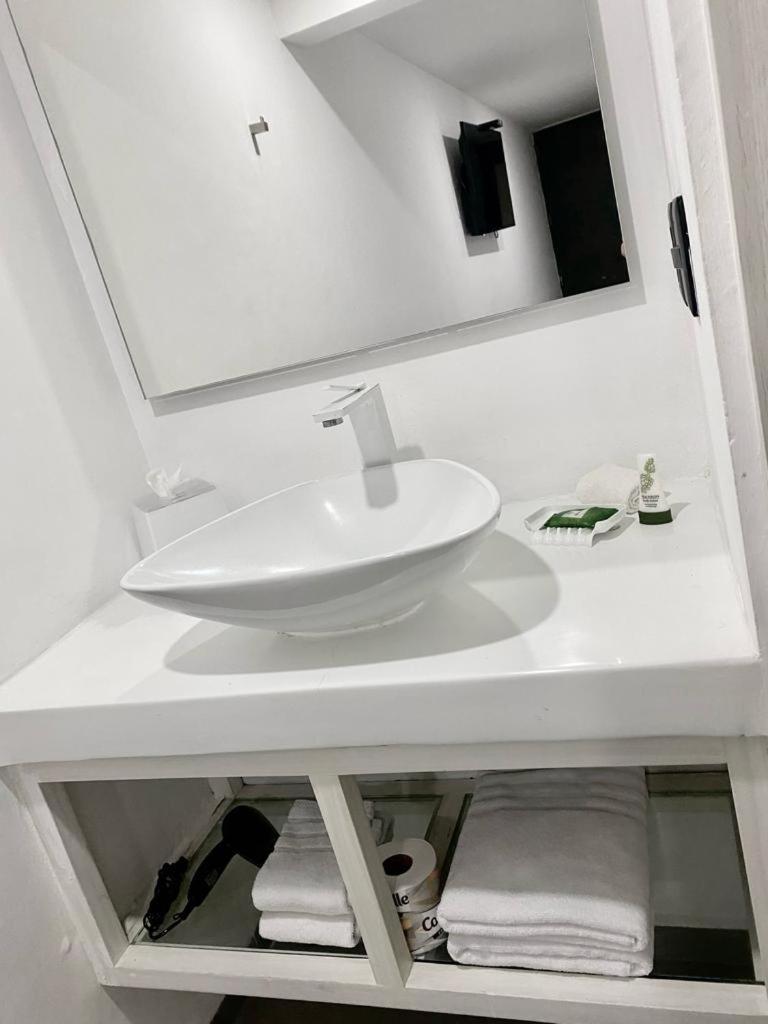 The Andy Hotel Queretaro Bagian luar foto