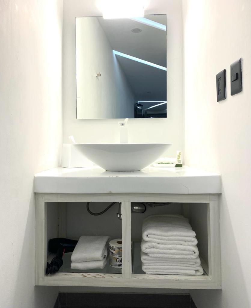 The Andy Hotel Queretaro Bagian luar foto